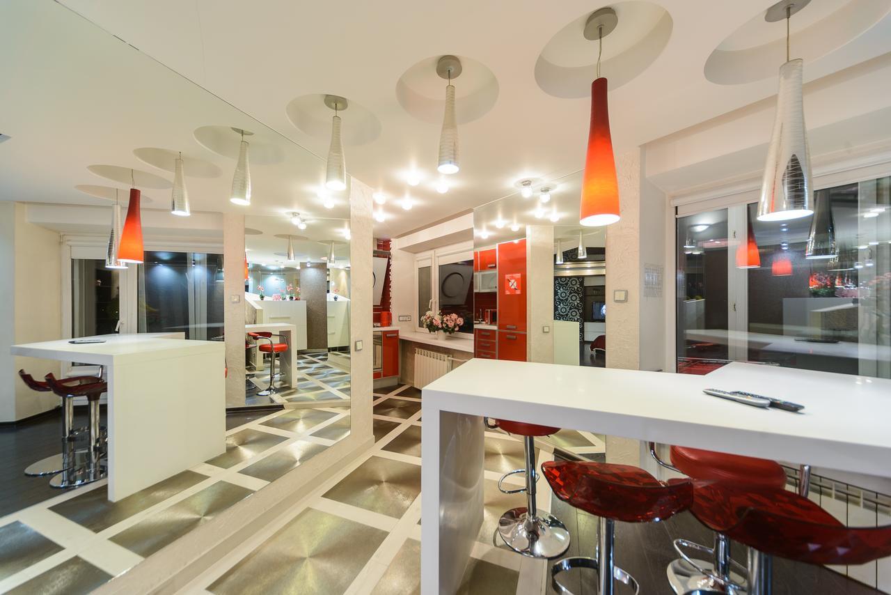 Real Home Apartmens - Podil Promenade Киев Екстериор снимка